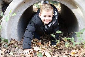 BSO KDV Buitenspelen ontdekken tunnel kind