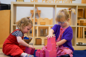 PS KDV de Peutertuin samen spelen bouwen op de groep
